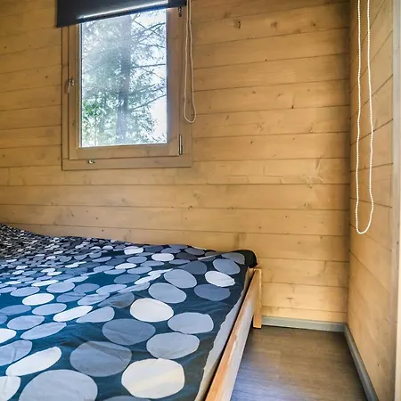 Metsaääre Semesterbostad *