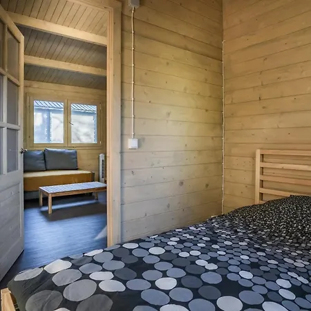 Metsaääre Semesterbostad *