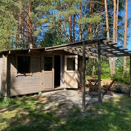 Metsaaeaere Nyaraló *